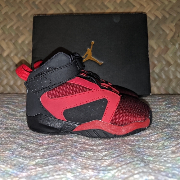 Jordan Lift Off [TD] [Black/Red] - Picture 1 of 7